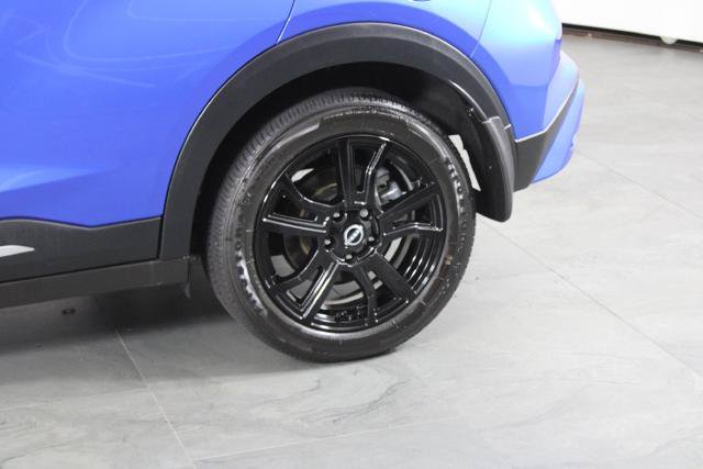 Certified 2024 Nissan Kicks SR FWD image 15
