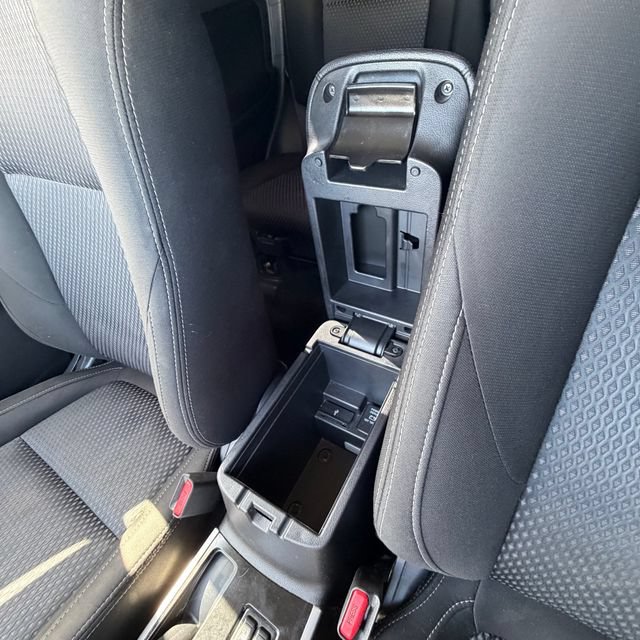 Used 2017 Mitsubishi Outlander SE FWD image 30