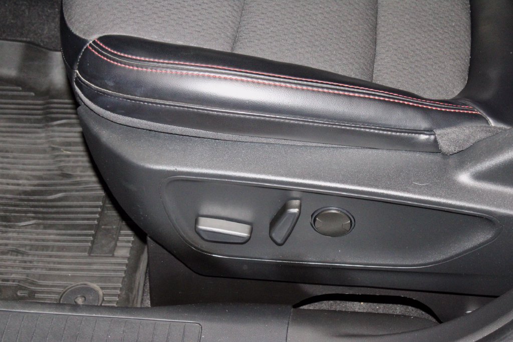Certified 2024 Ford Escape ST-Line w/ Tech Pack #1 AWD/4WD image 25