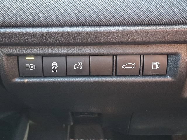 Used 2025 Toyota Camry LE FWD image 25
