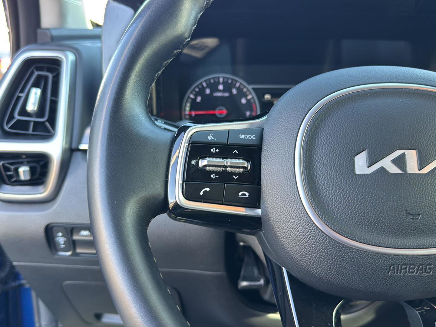 Used 2022 Kia Sorento S image 18