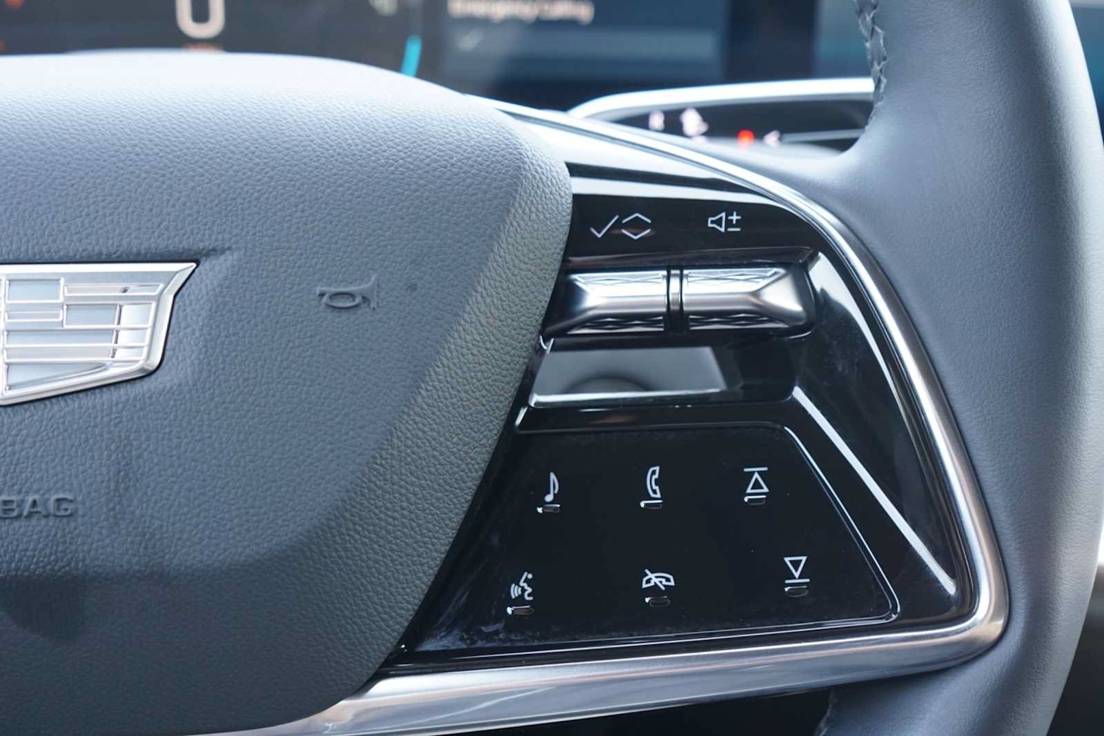 Used 2024 Cadillac Lyriq Sport AWD/4WD image 15
