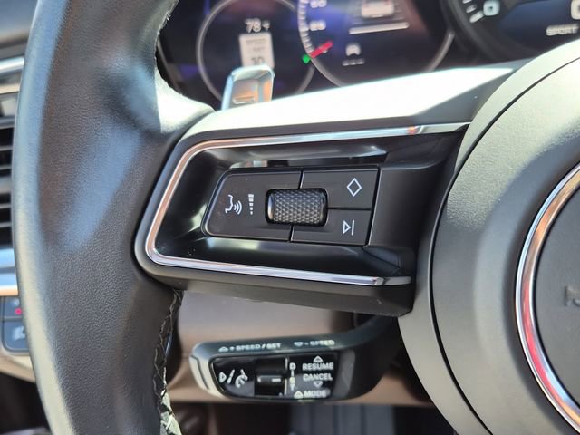 Used 2023 Porsche Panamera image 24