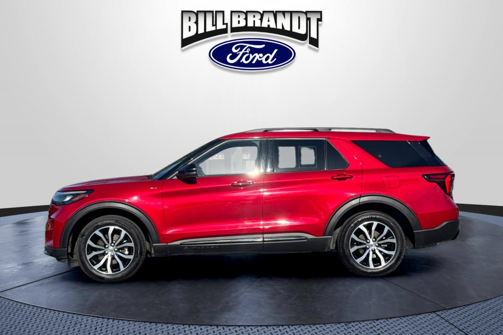 Certified 2025 Ford Explorer ST-Line AWD/4WD image 6