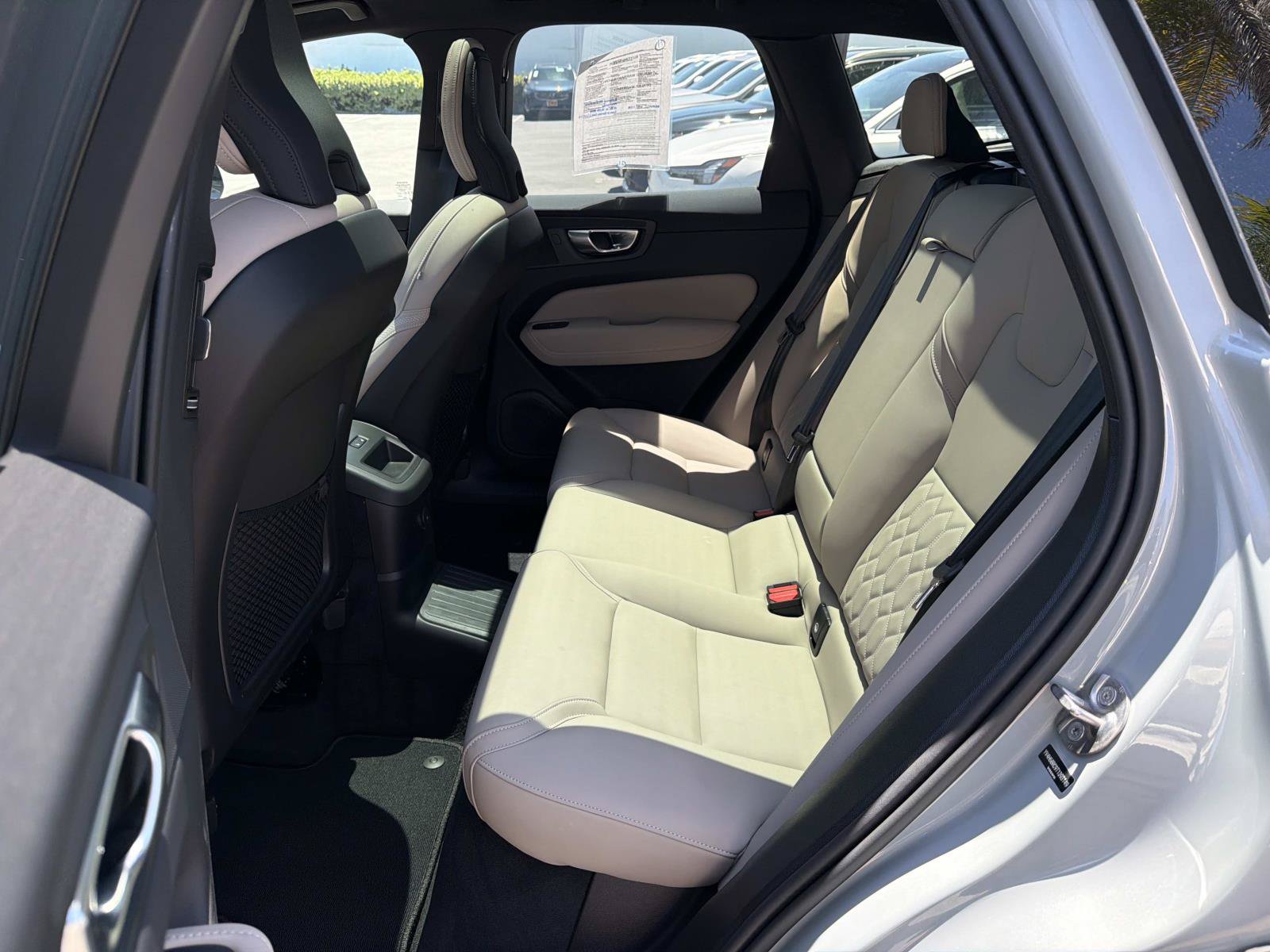 Used 2026 Volvo XC60 T8 Plus w/ Protection Package Premier AWD/4WD image 21