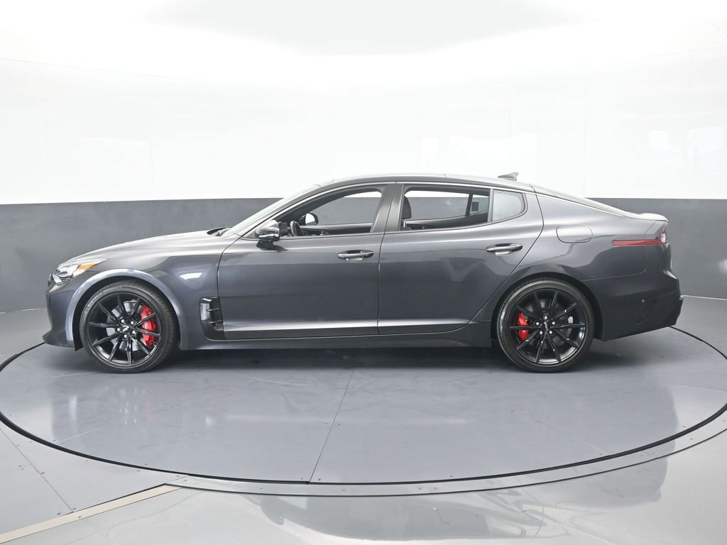 Used 2023 Kia Stinger GT2 image 3
