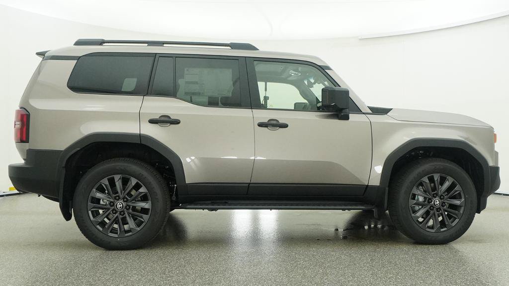 New 2027 Toyota Land Cruiser w/ Premium Package AWD/4WD image 30