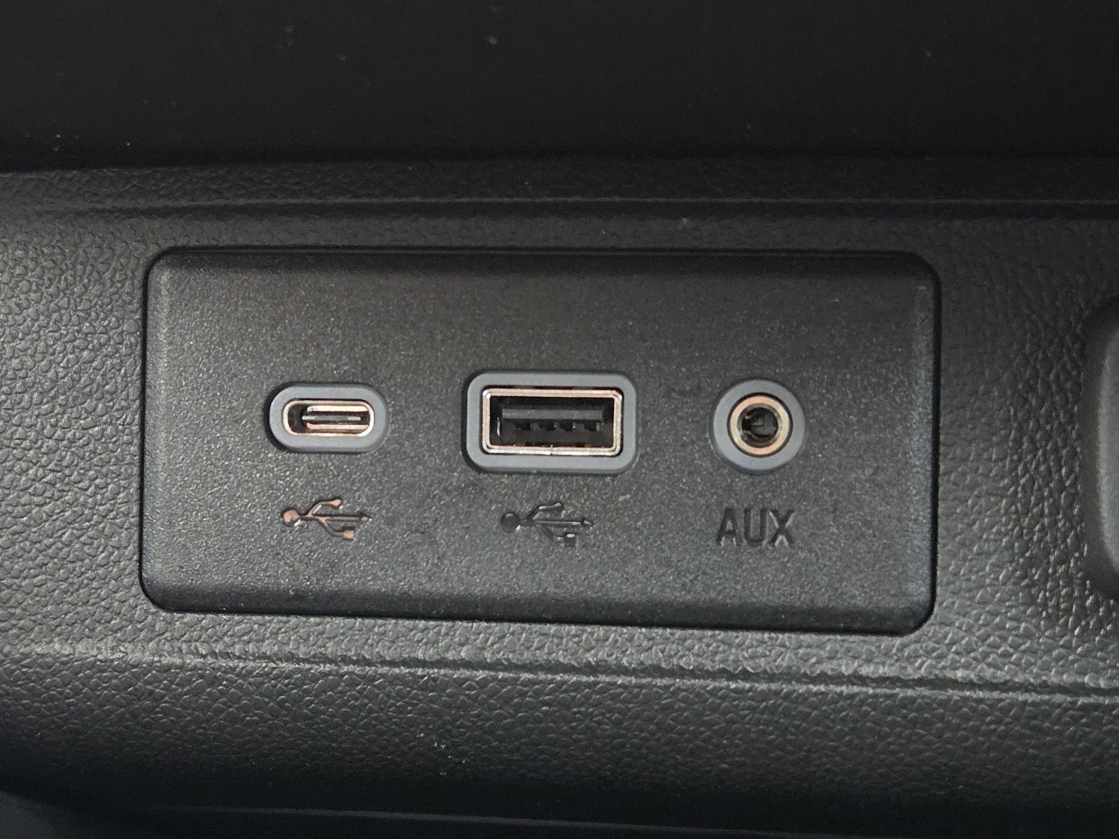 Certified 2023 Buick Encore GX Select image 21