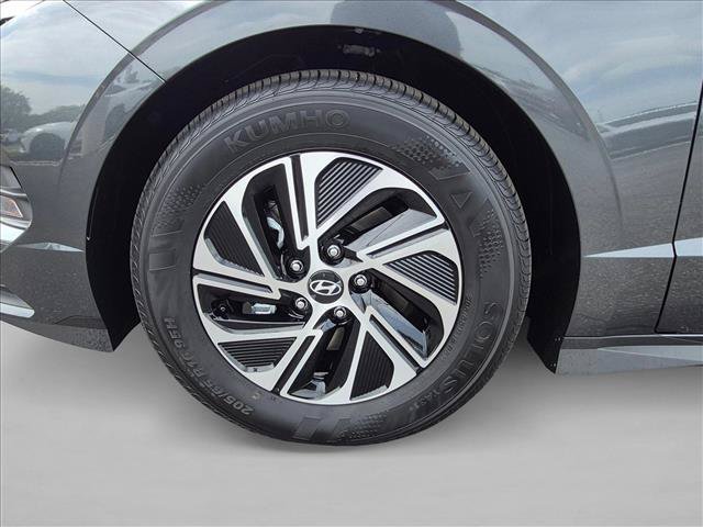 New 2026 Hyundai Sonata Blue FWD image 17