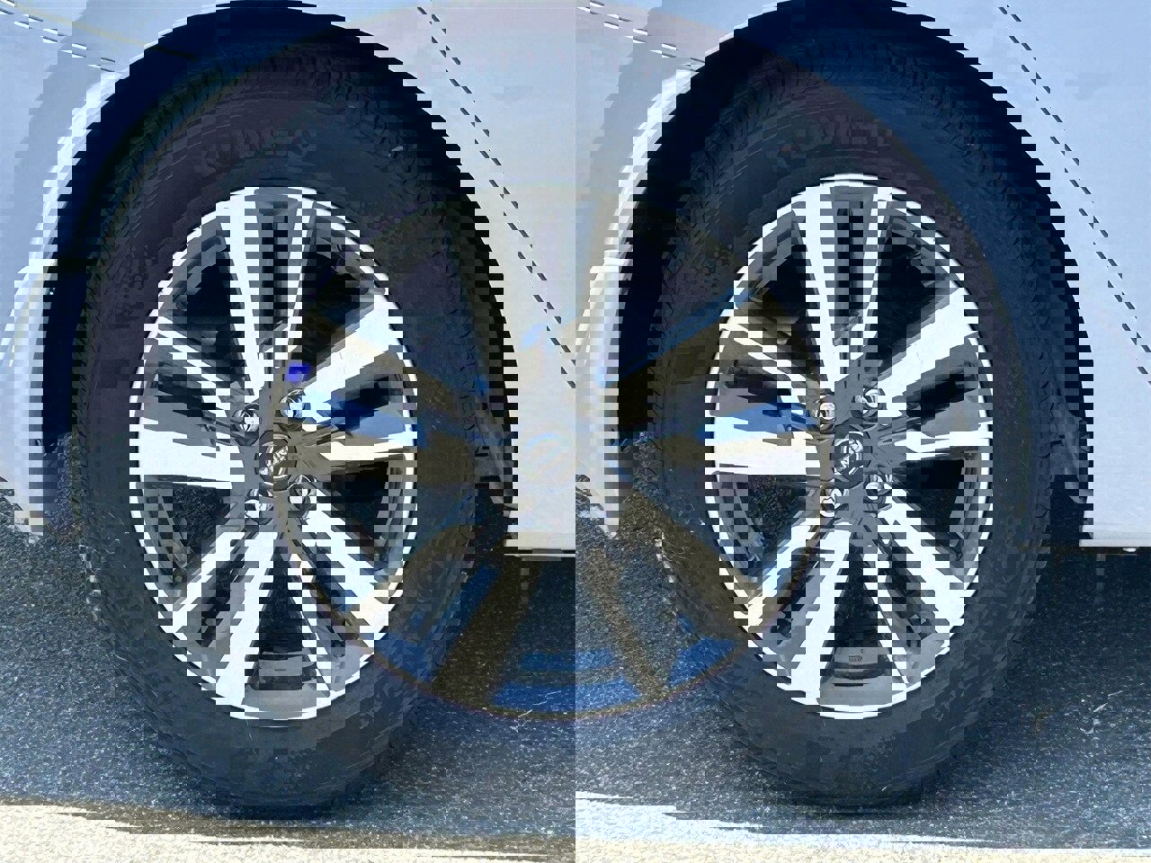 New 2025 Nissan Versa SV image 8