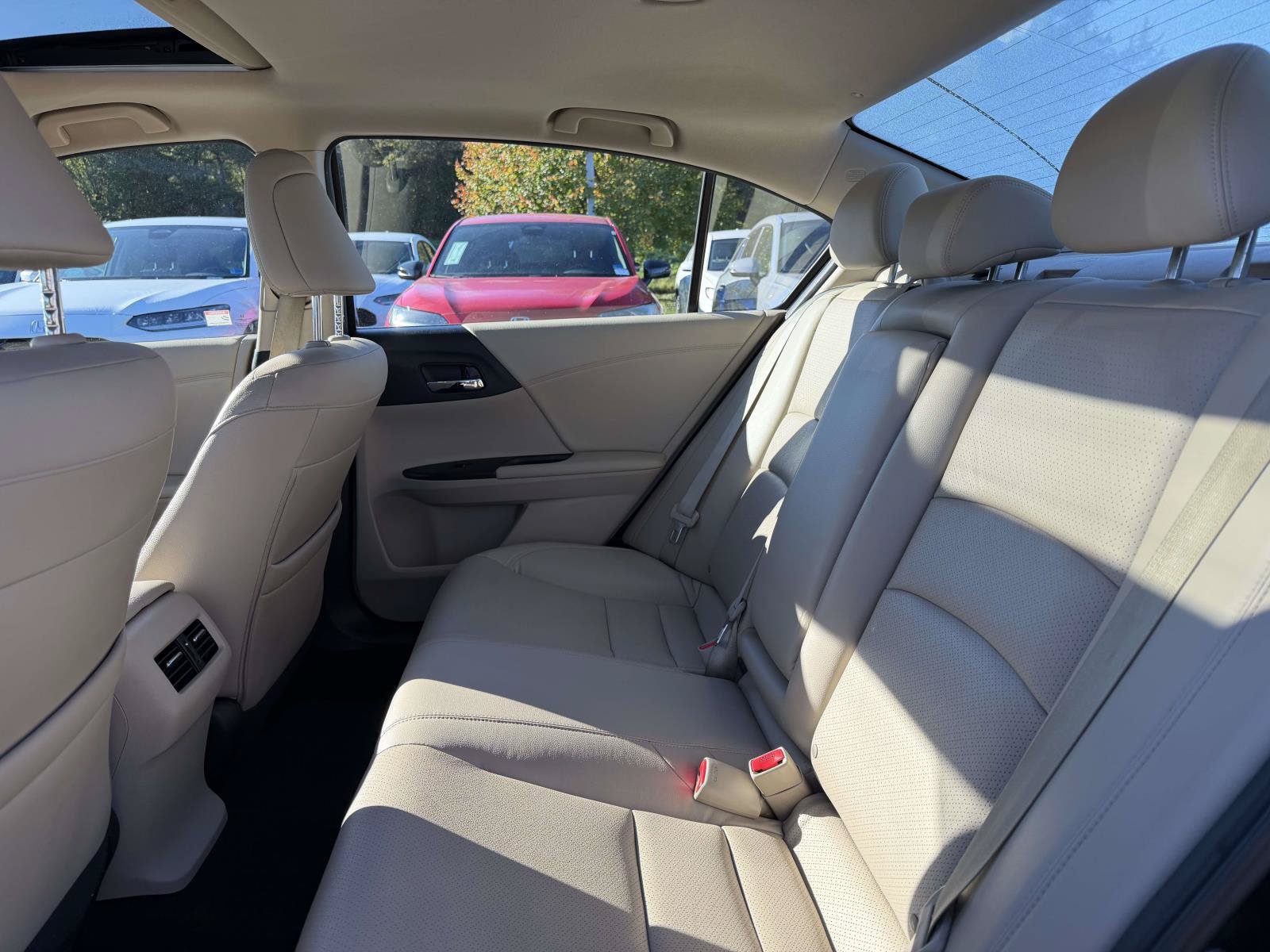 Used 2016 Honda Accord EX-L image 16