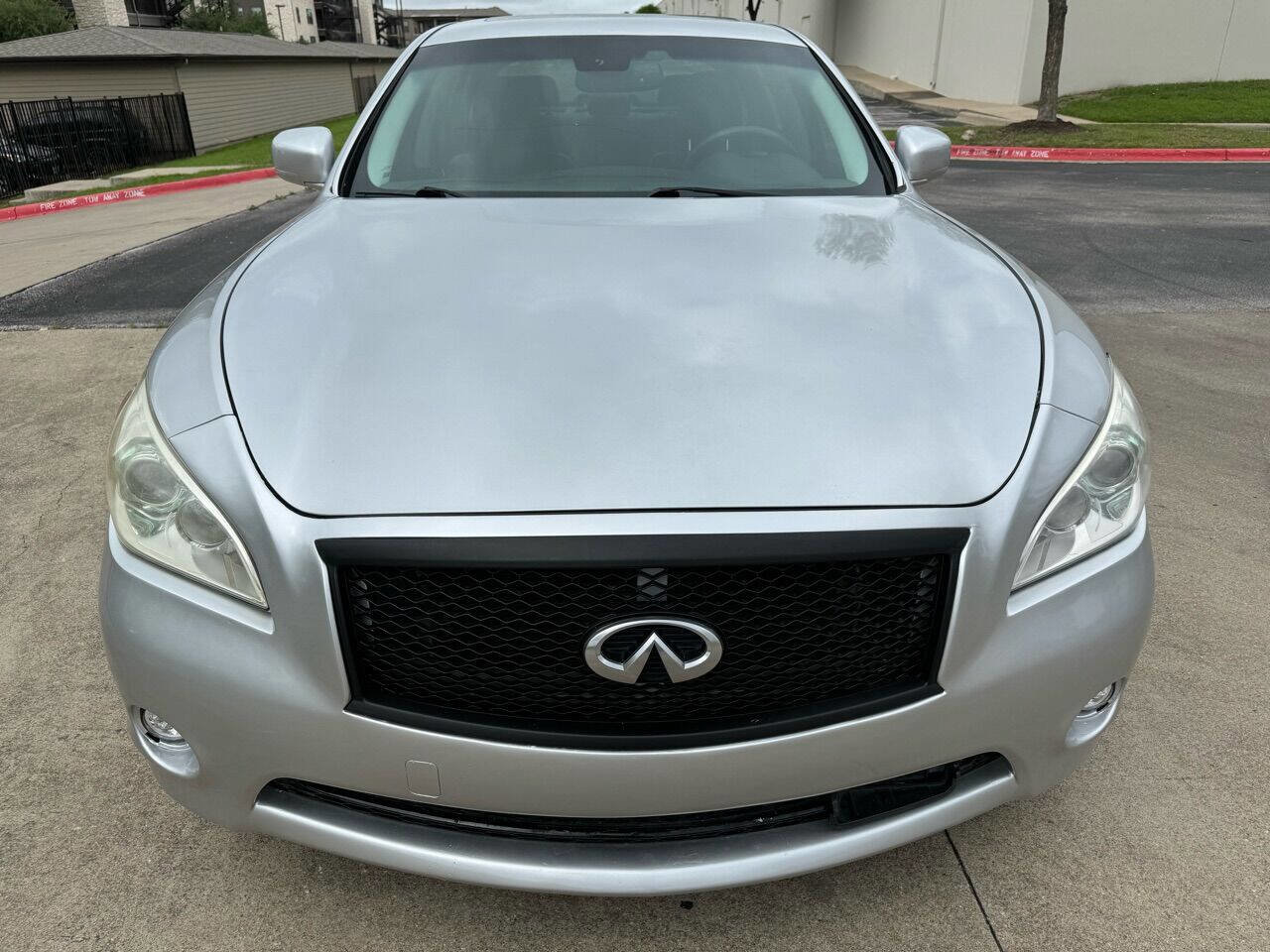 Used 2011 INFINITI M37 w/ Premium Pkg RWD image 2
