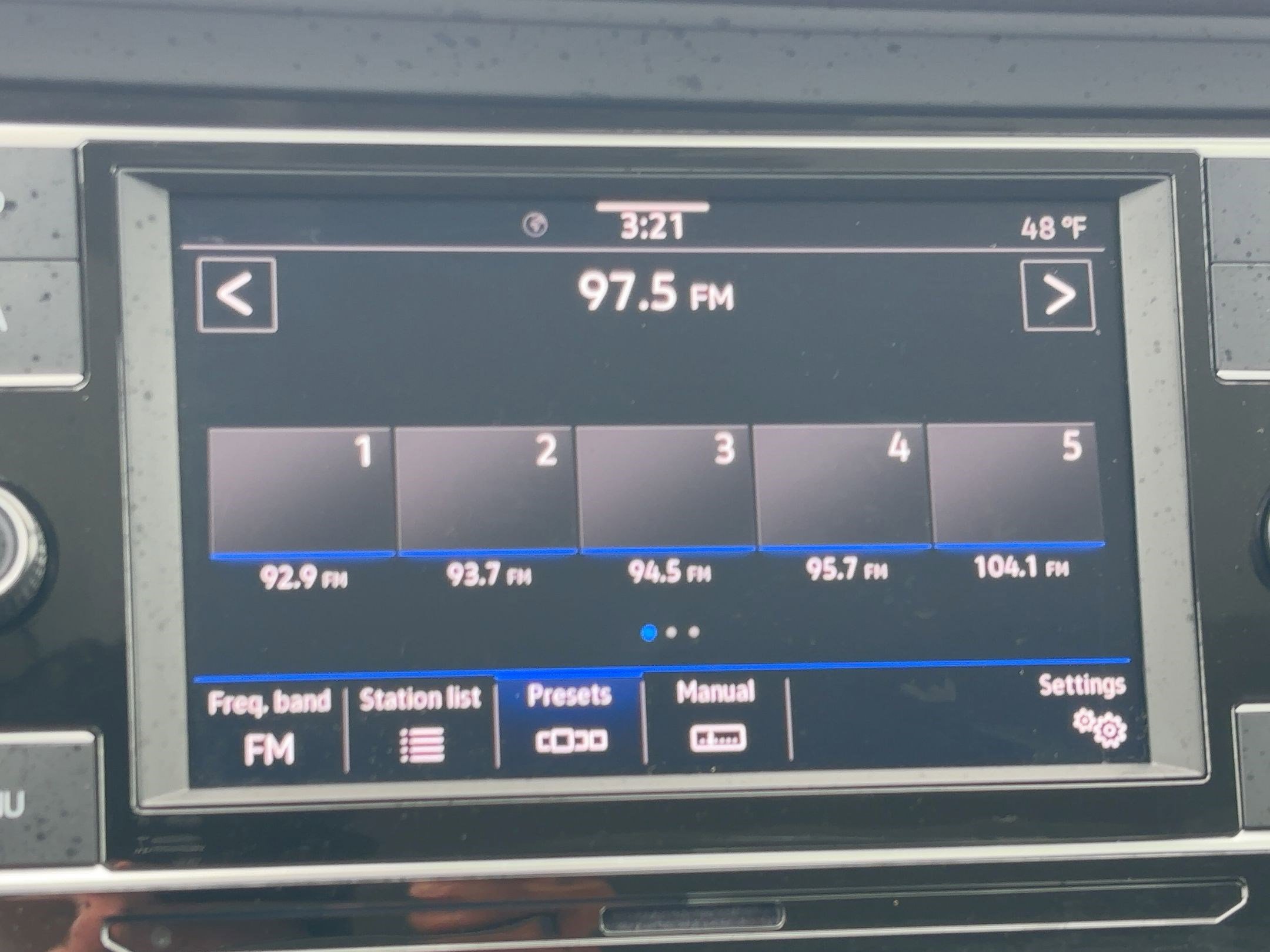 Used 2024 Volkswagen Jetta SE image 22