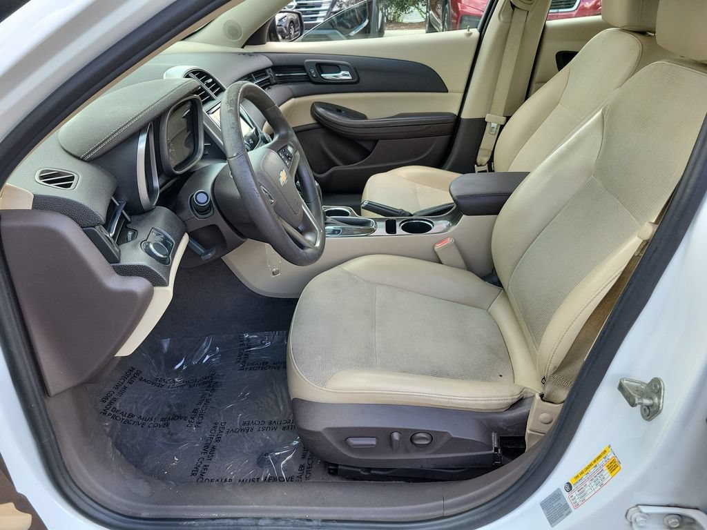 Used 2015 Chevrolet Malibu LT w/ Power Convenience Package FWD image 13