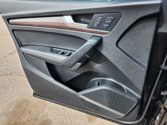 Used 2025 Audi Q5 e Premium Plus image 21