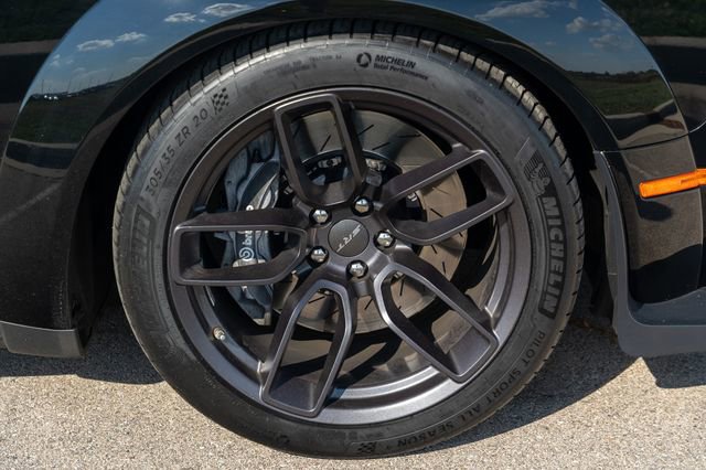 Used 2018 Dodge Challenger SRT Hellcat image 11