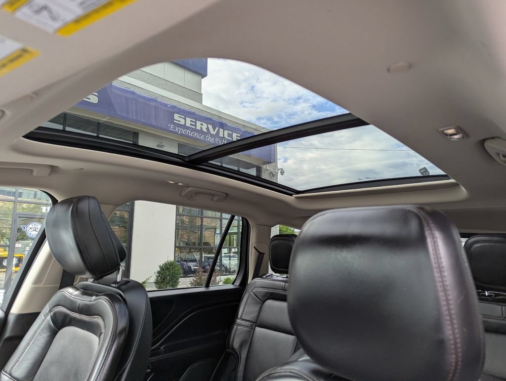 Used 2020 Lincoln Aviator Reserve w/ Equipment Group 201A AWD/4WD image 31