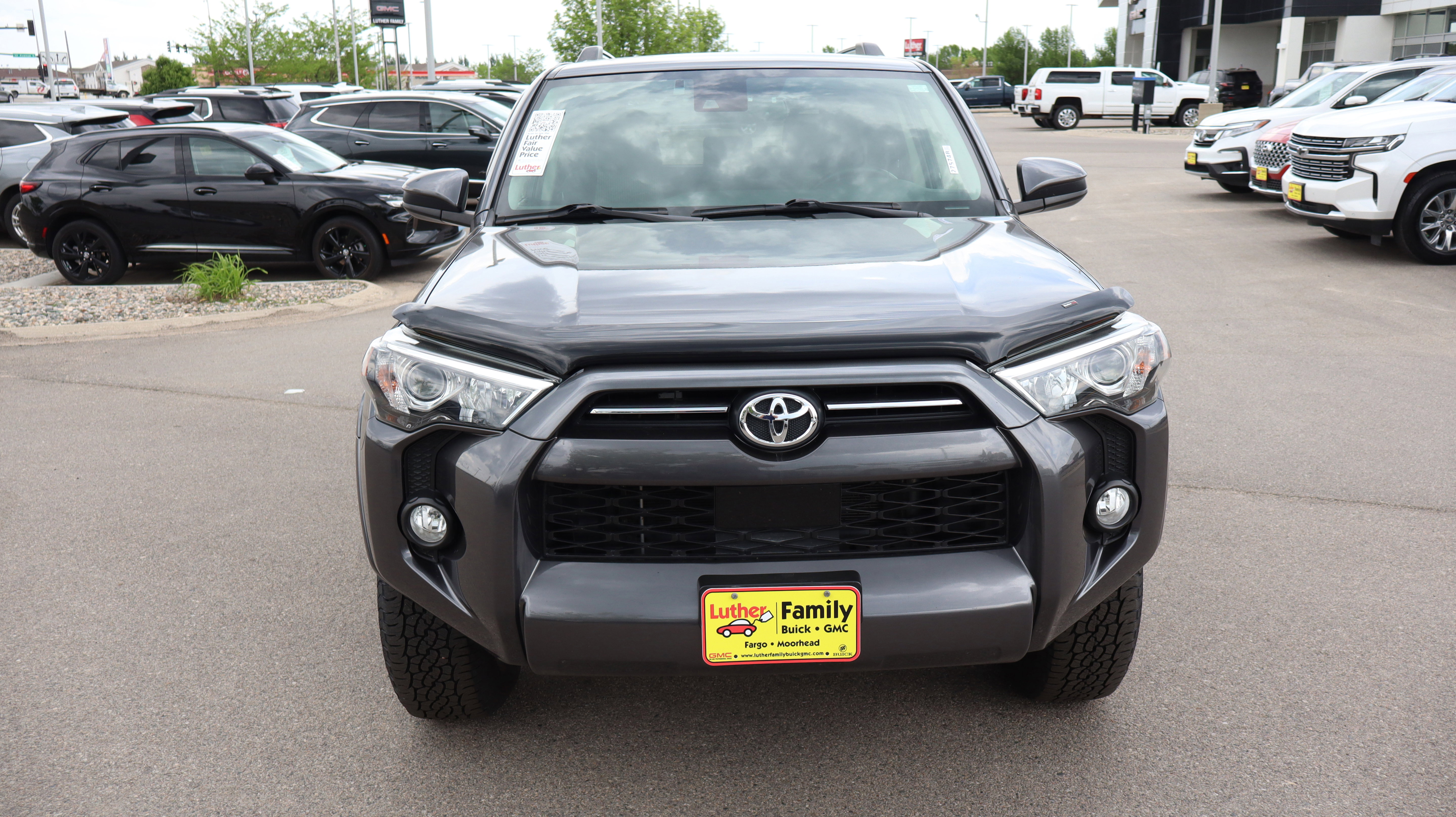 Used 2020 Toyota 4Runner SR5 AWD/4WD video 2