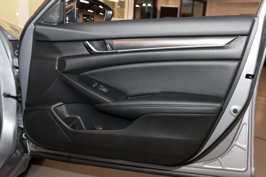 Used 2022 Honda Accord Sport image 19
