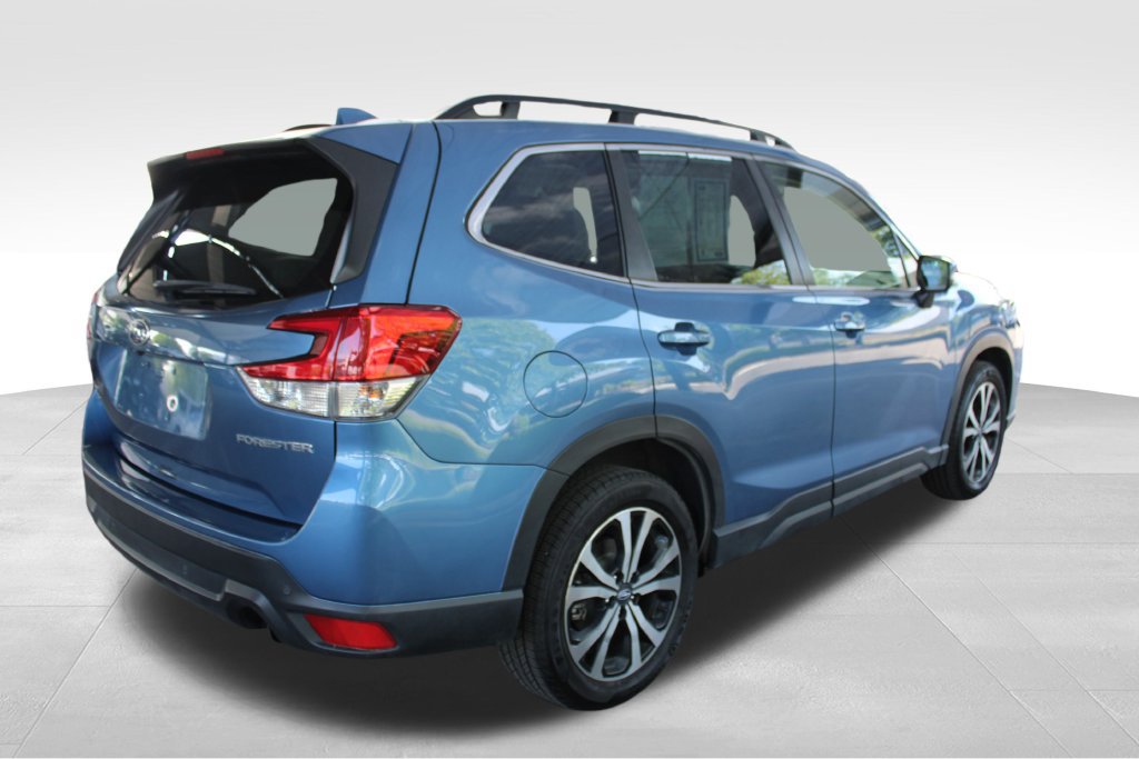 Used 2023 Subaru Forester Limited AWD/4WD image 16