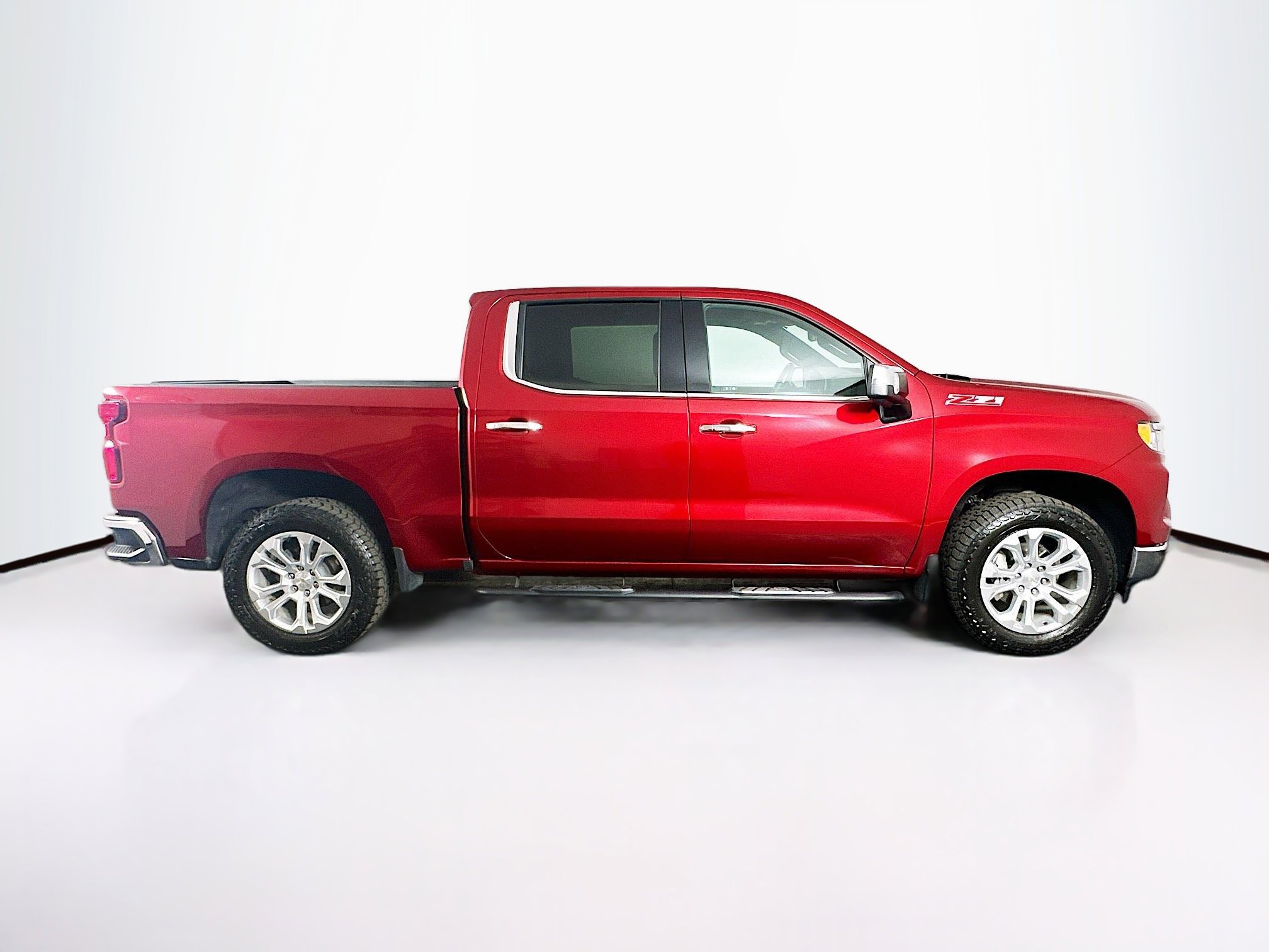 Used 2023 Chevrolet Silverado 1500 LTZ AWD/4WD image 10