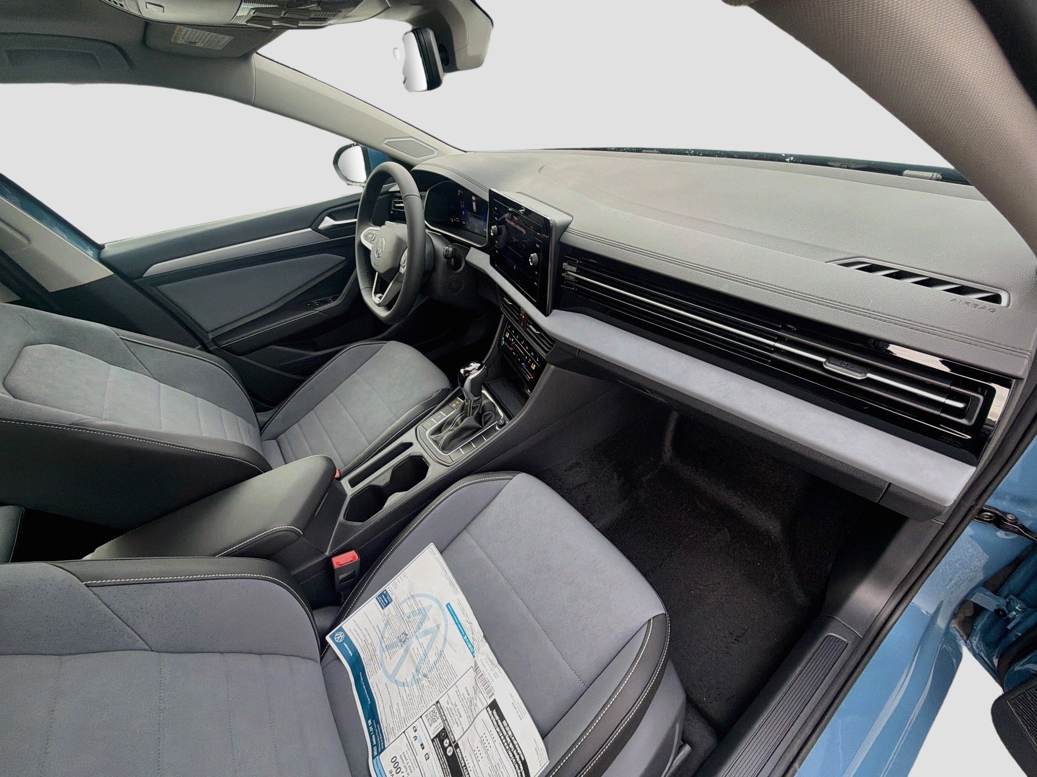 New 2027 Volkswagen Jetta SE FWD image 23