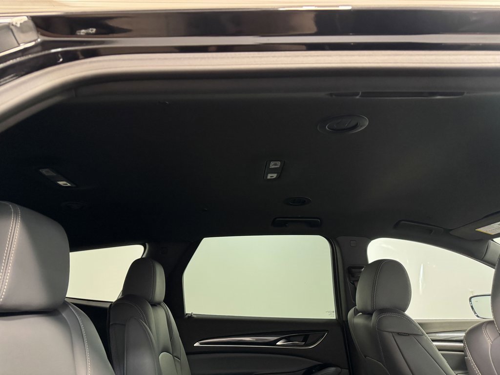 Used 2024 Buick Enclave Premium image 16