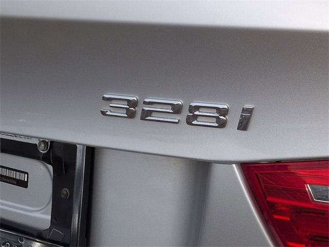 Used 2010 BMW 328i xDrive Sedan image 10