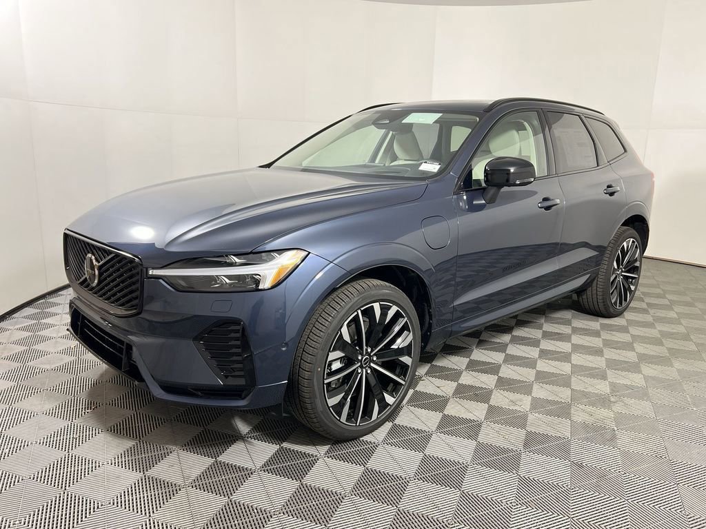 New 2026 Volvo XC60 T8 Ultra w/ Climate Package image 4