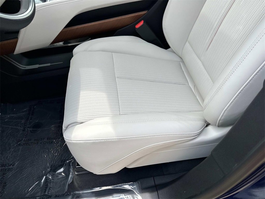 New 2026 Cadillac Vistiq Sport image 15