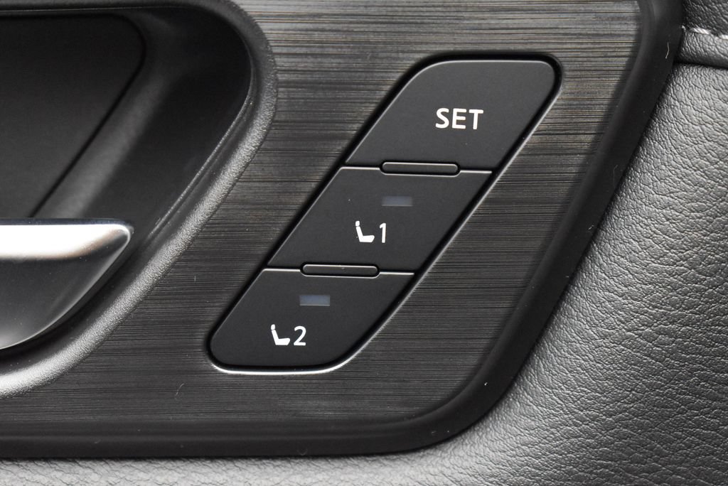 New 2026 Nissan Armada SL w/ Captain's Chari Seat Package AWD/4WD image 12