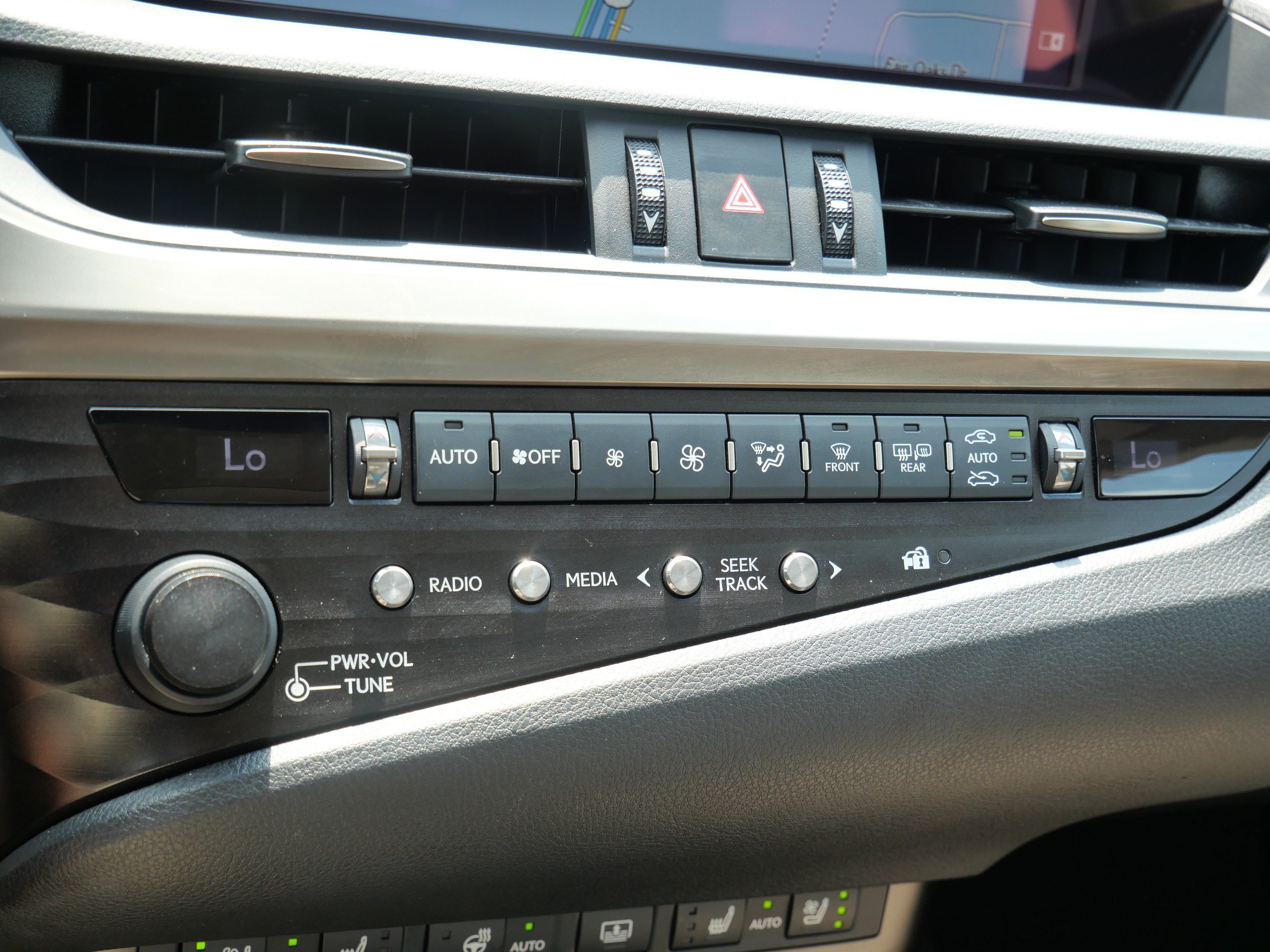 Used 2019 Lexus ES 300h FWD image 23