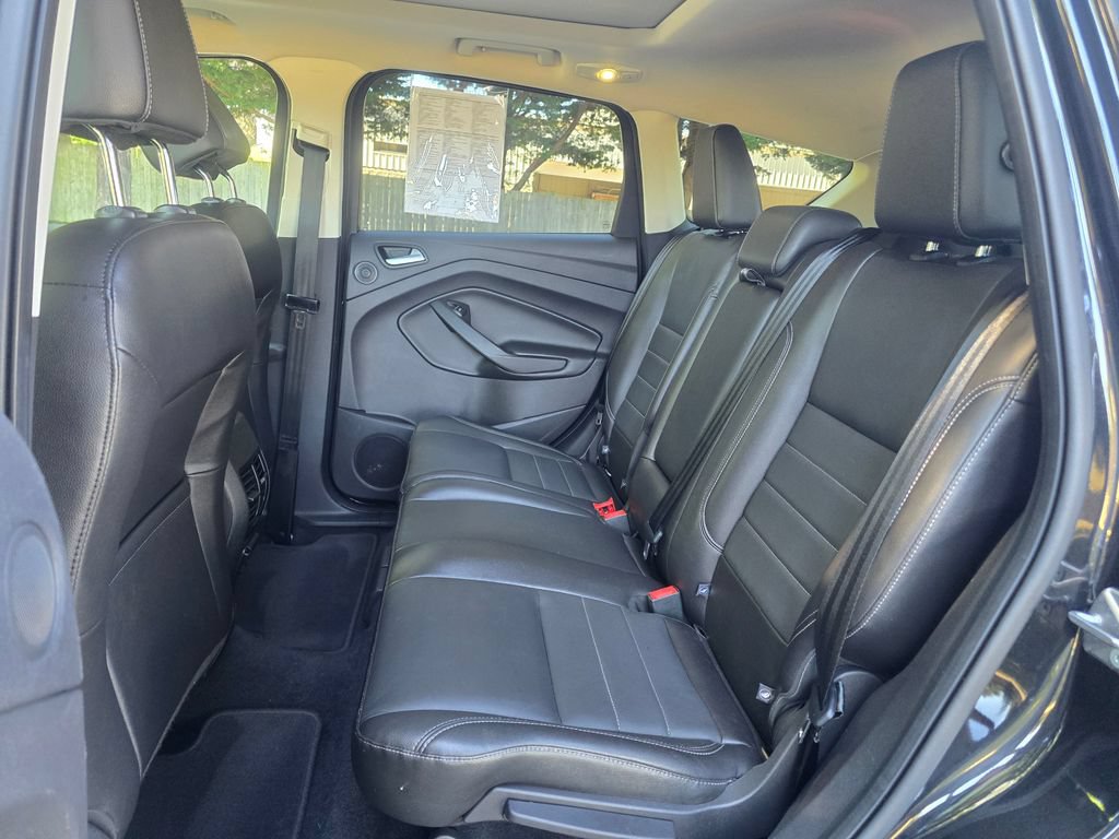 Used 2015 Ford Escape Titanium w/ Equipment Group 301A AWD/4WD image 24