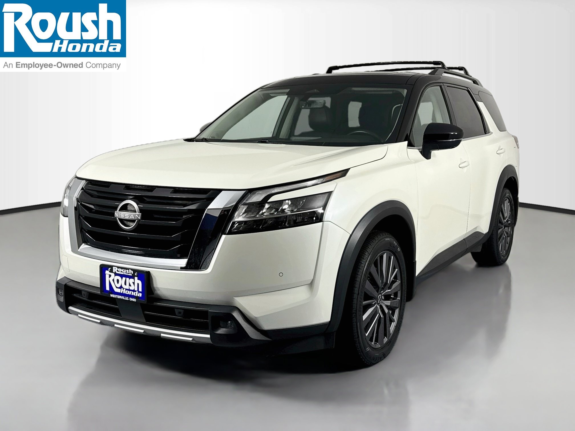 Used 2023 Nissan Pathfinder SL w/ SL Premium Package AWD/4WD image 1