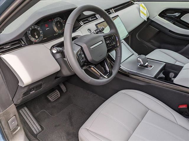Used 2026 Land Rover Range Rover Evoque S AWD/4WD image 3