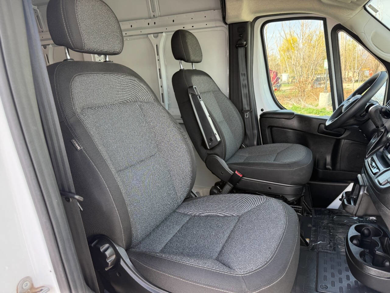 Used 2025 RAM ProMaster 2500 w/ Convenience Group image 19