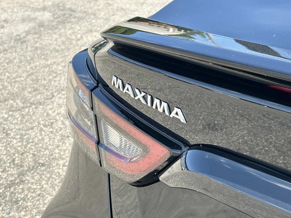 Certified 2022 Nissan Maxima SR w/ Sport Mat Group FWD image 13
