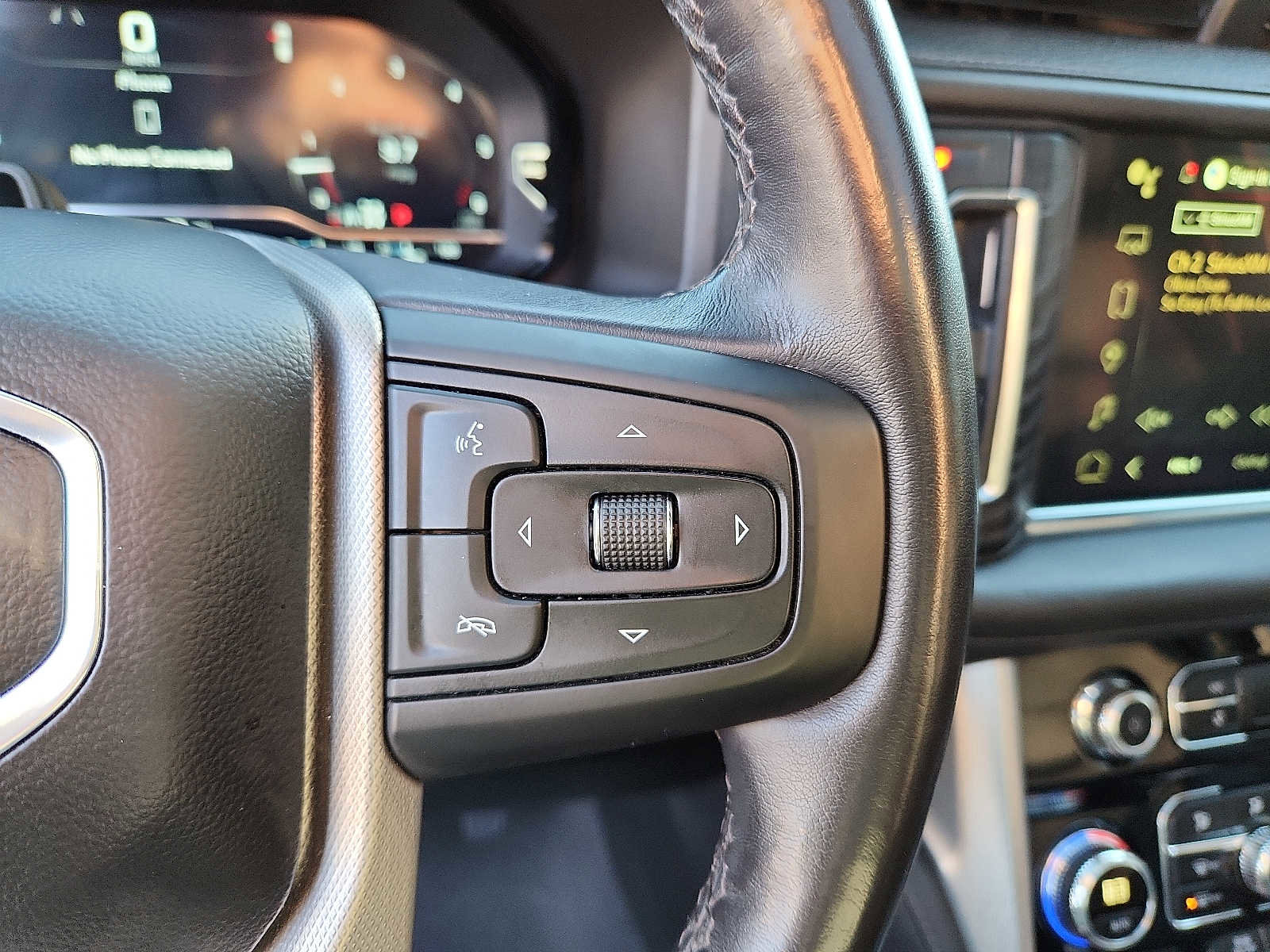 Used 2024 GMC Yukon XL Denali w/ Denali Reserve Package image 20