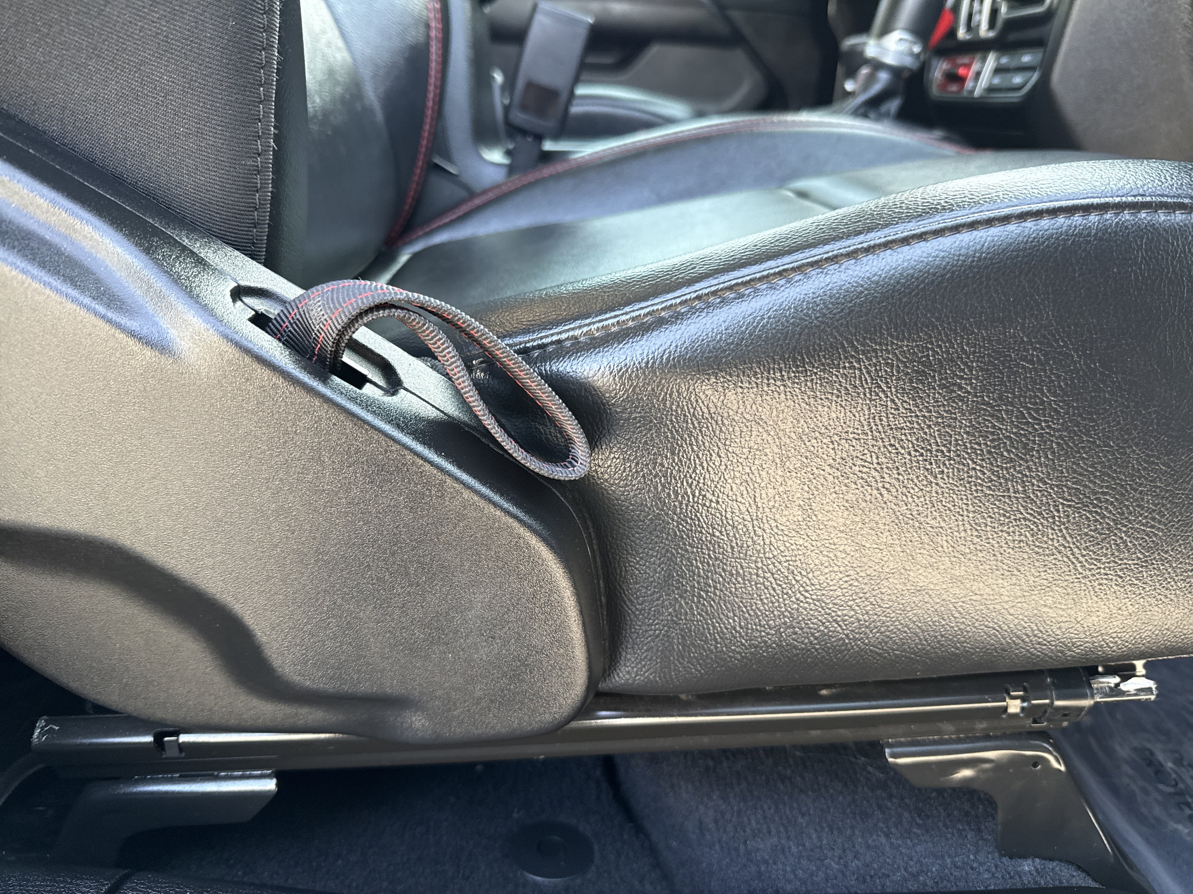 Used 2023 Jeep Gladiator Rubicon w/ Cold Weather Group image 29