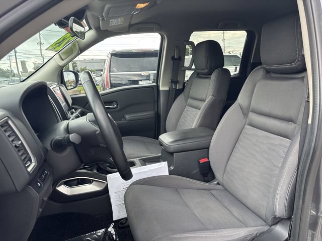 Certified 2023 Nissan Frontier SV w/ Technology Package AWD/4WD image 11