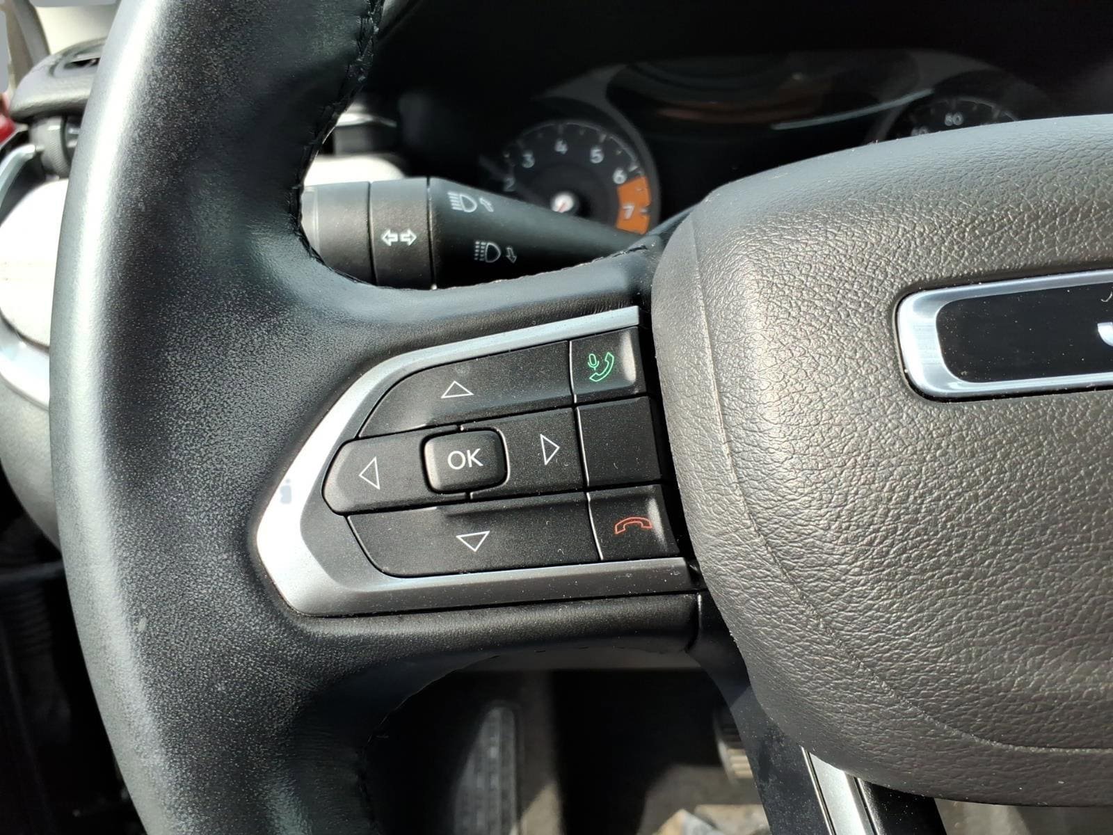Used 2022 Jeep Compass Latitude AWD/4WD image 13