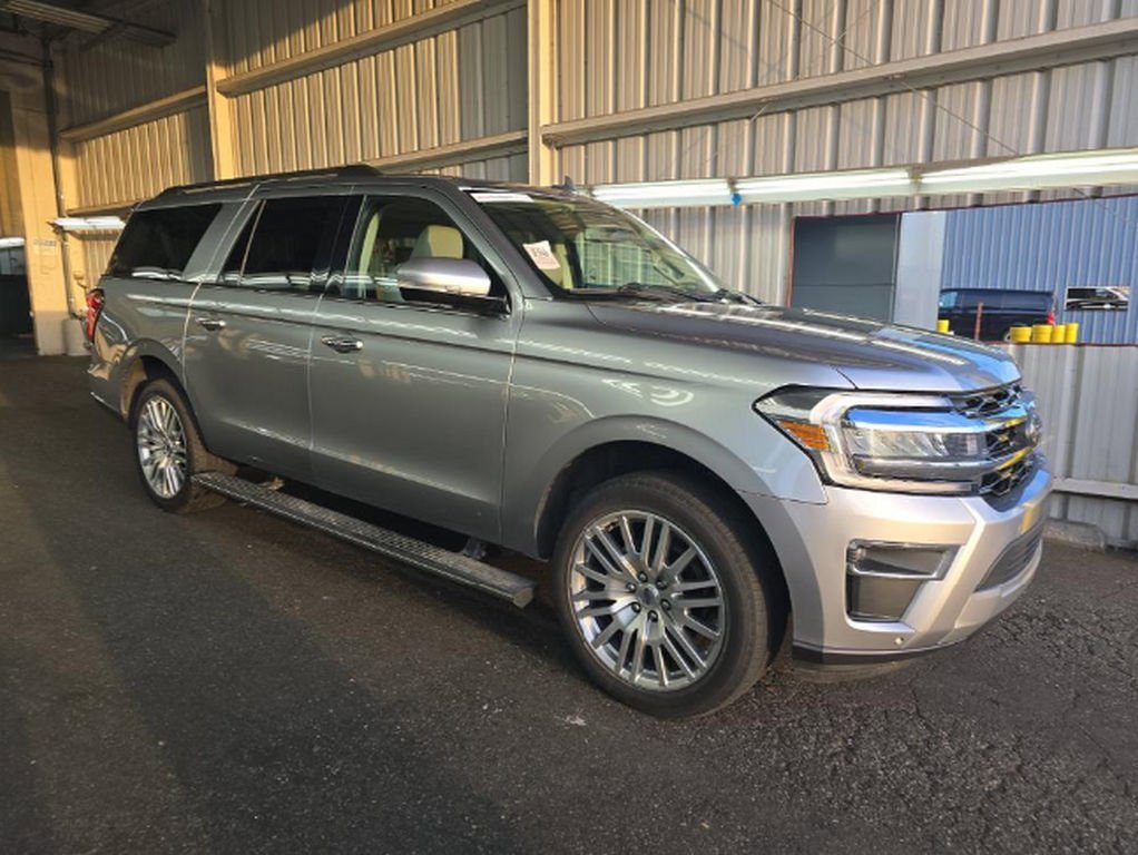 Used 2024 Ford Expedition Max Limited image 3
