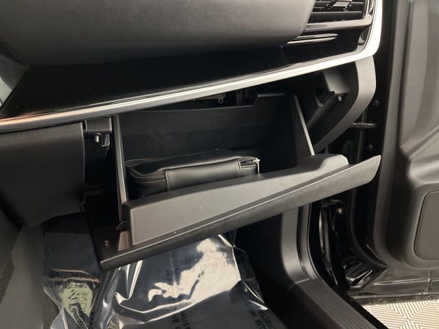 Used 2023 Nissan Rogue SL w/ SL Premium Package image 36