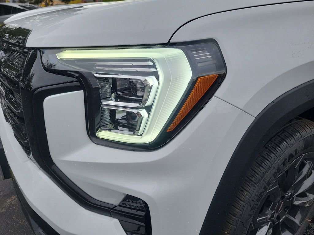 New 2026 GMC Terrain Elevation w/ Elevation Premium Package image 5