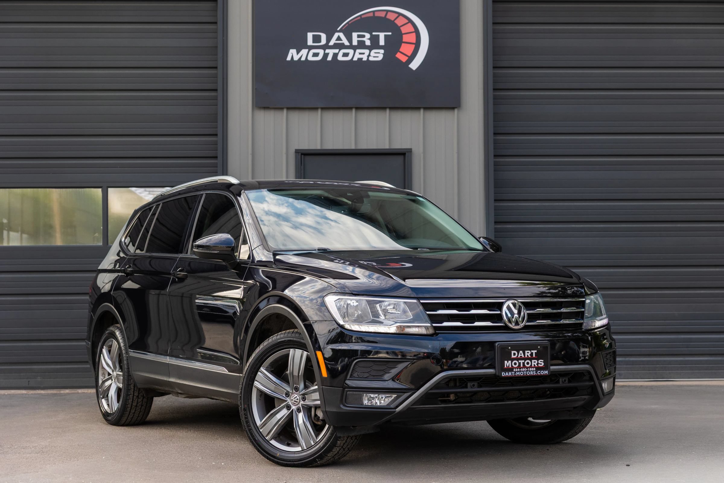 Used 2020 Volkswagen Tiguan SEL AWD/4WD image 3