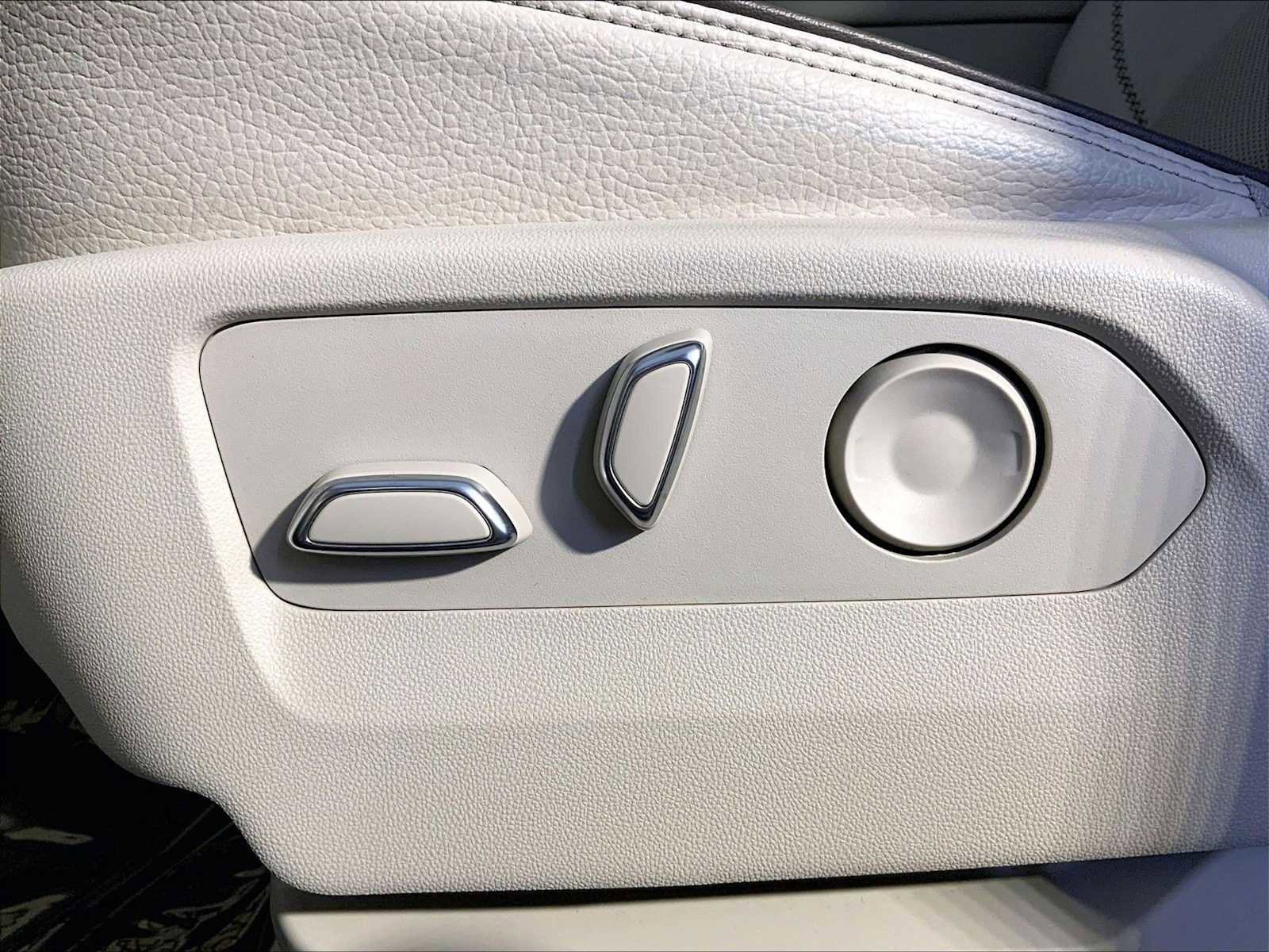 Used 2022 GMC Yukon Denali w/ Max Trailering Package image 39