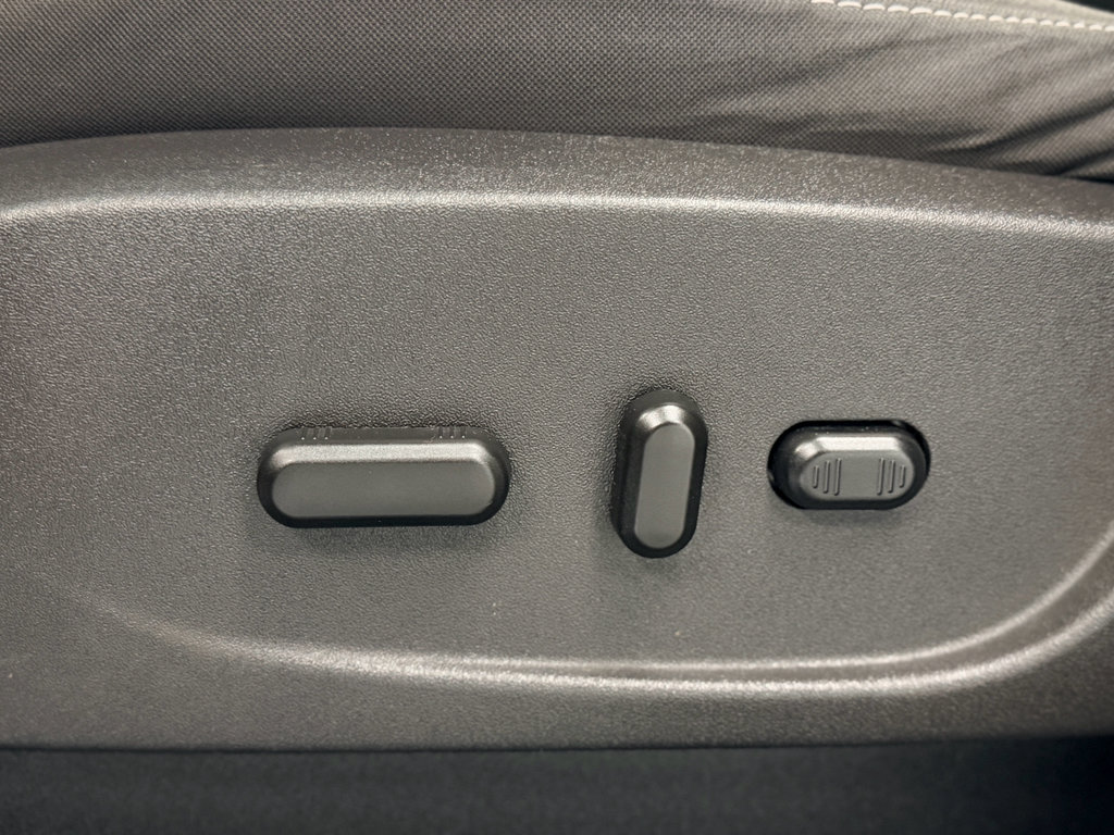 Used 2017 Ford Escape SE image 14