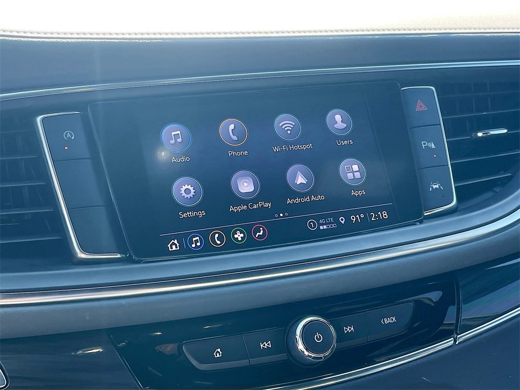 Used 2023 Buick Enclave Essence image 11