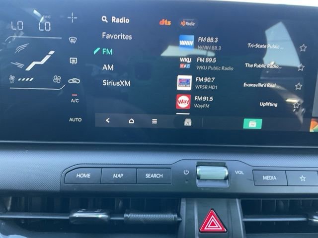 Used 2025 Kia K4 EX image 24