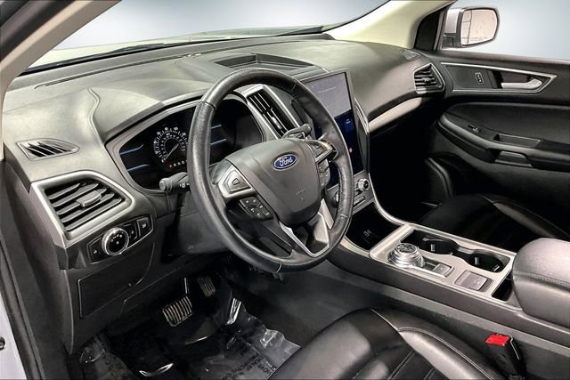 Used 2024 Ford Edge SEL AWD/4WD image 16